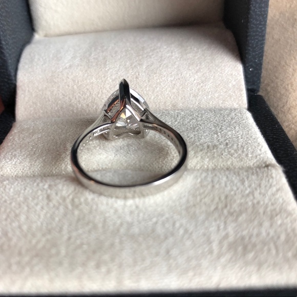 Sweet Heart in 925 Sterling Silver Ring - Picture 7 of 8